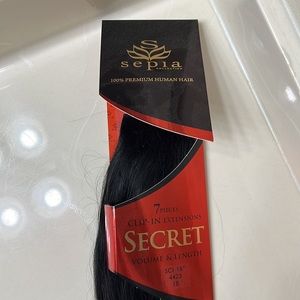 7 pieces clip in extensions- 18 in human hair